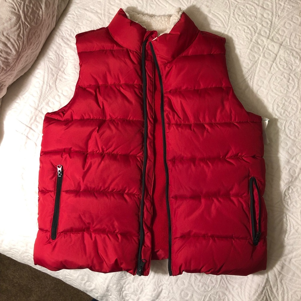 Puffy Red Vest Fur Collar